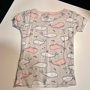 Adorable Carter’s toddler matching set.